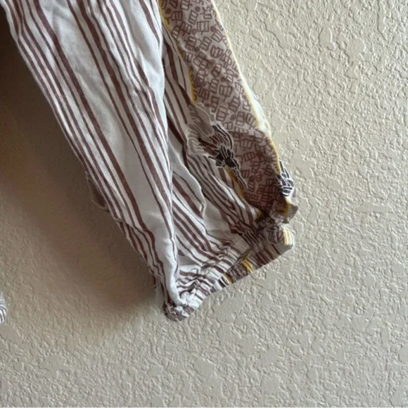 O'Neill Adalyn Off the Shoulder Floral Neutral Blouse Women's Size XS - Picture 5 of 10